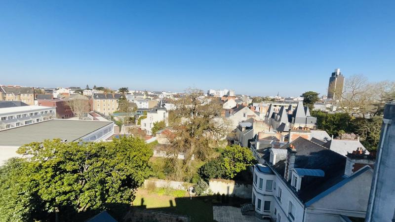 Appartement - 155 m² - 5 pièces