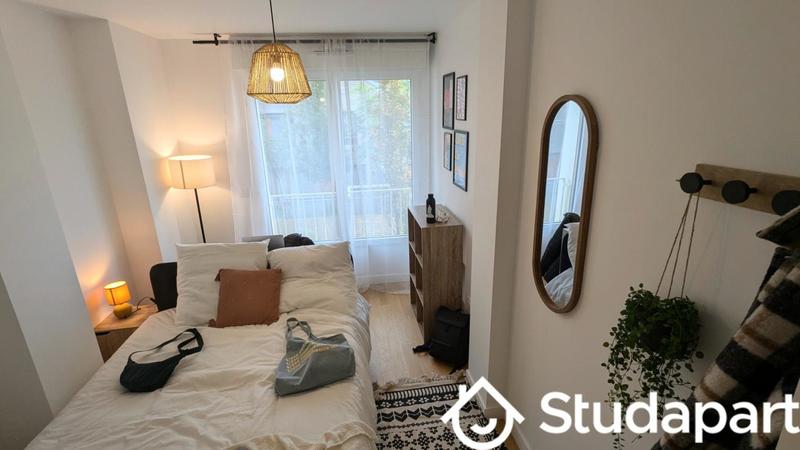 Chambre - 21 m² - 1 pièce