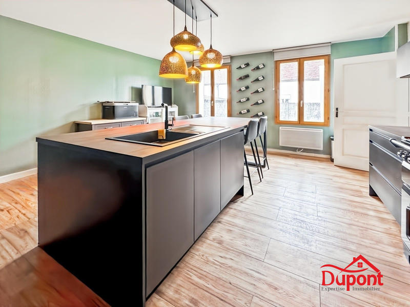 Maison ancienne - 122 m² - 3 pièces