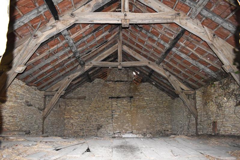 Grange - 125 m² - 6 pièces