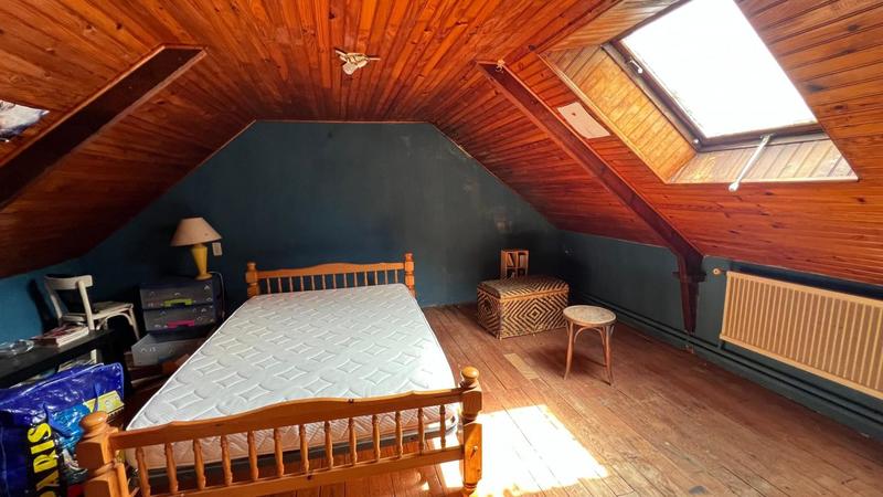 Maison - 152 m² - 8 pièces