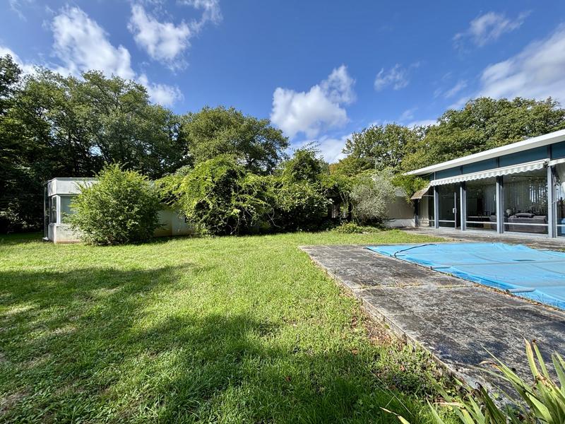 Maison contemporaine - 259 m² - 5 pièces