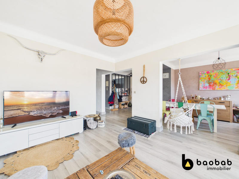 Appartement - 104 m² - 5 pièces