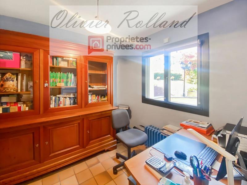 Maison - 220 m² - 9 pièces