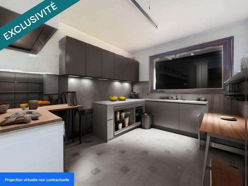 Maison - 98 m² - 8 pièces