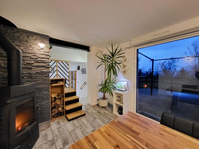 Maison - 330 m² - 15 pièces