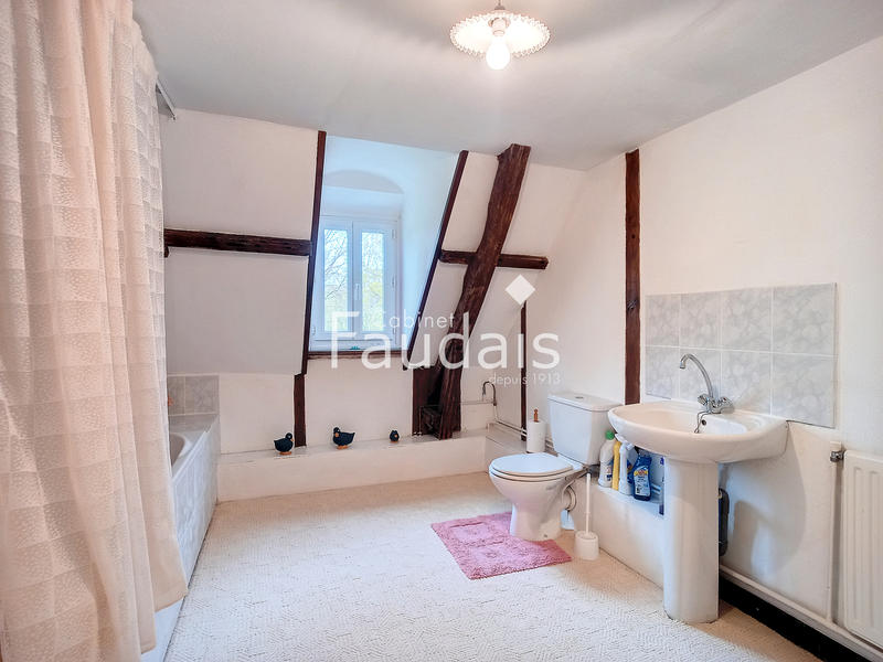 Propriété - 426 m² - 10 pièces