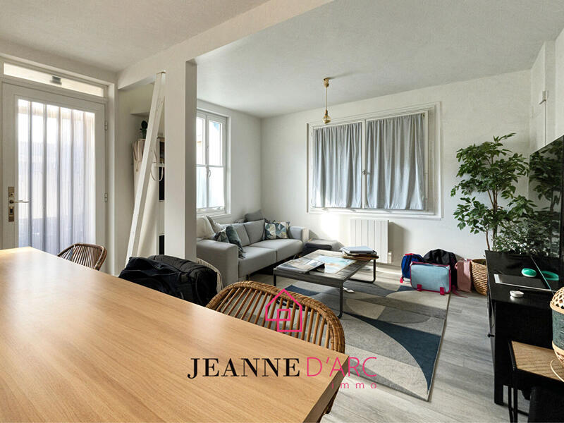 Maison - 70 m² - 4 pièces