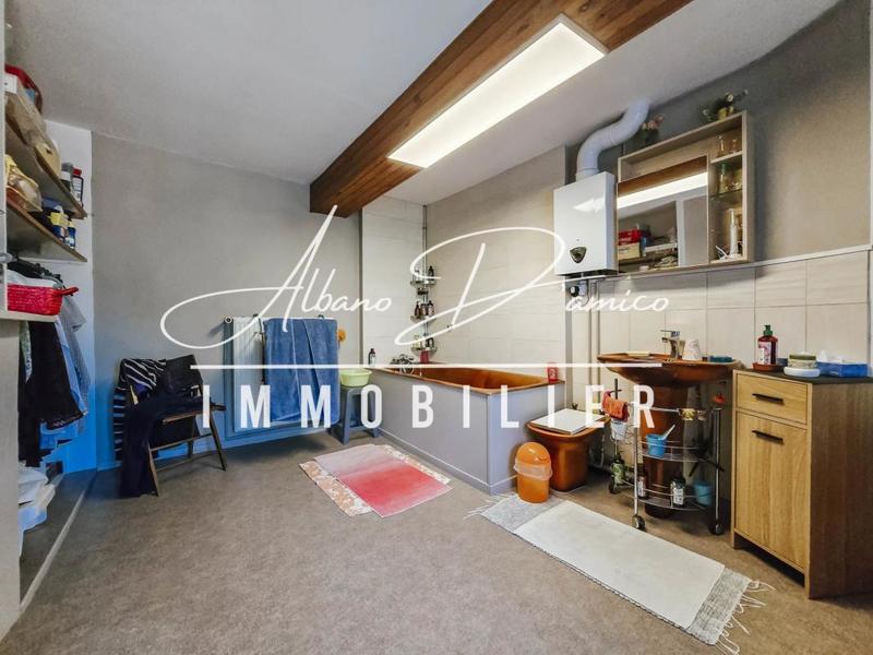 Maison - 166 m² - 7 pièces