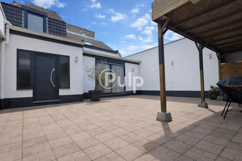 Pavillon - 147 m² - 7 pièces