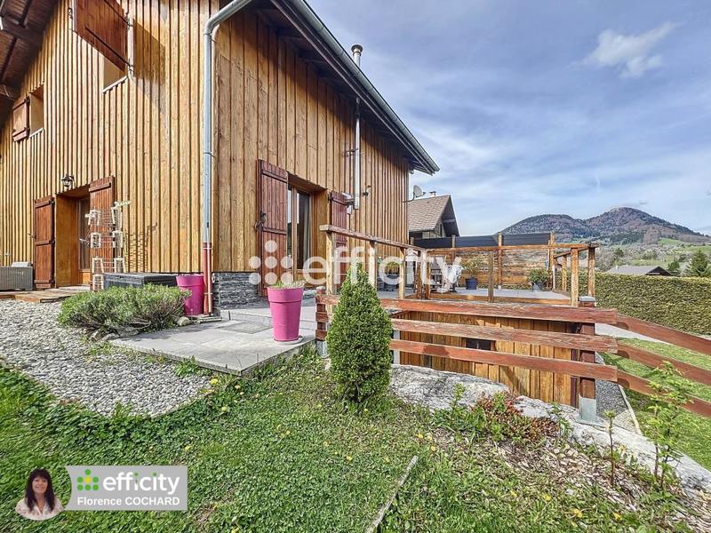 Maison - 195 m² - 6 pièces