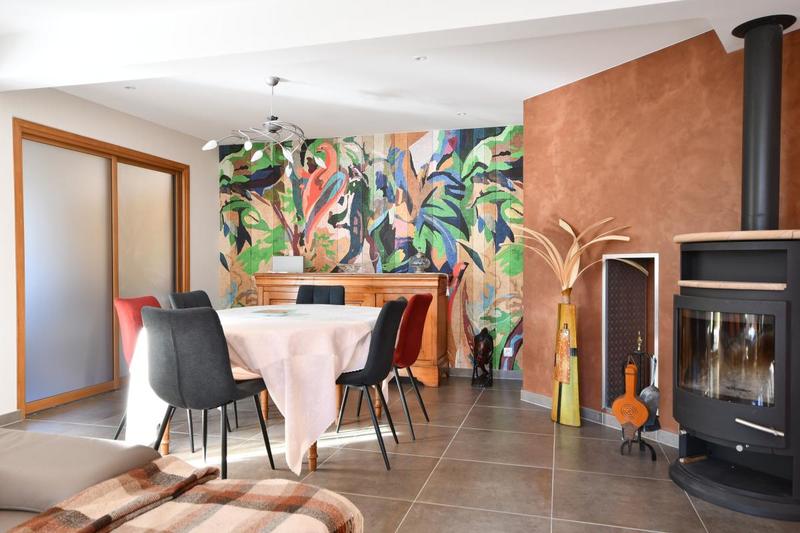 Maison - 215 m² - 2 pièces