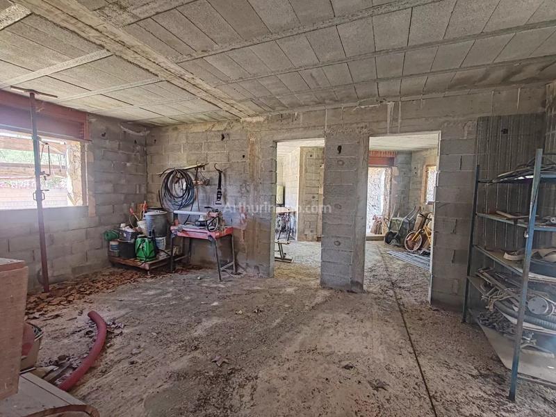 Maison - 250 m² - 5 pièces