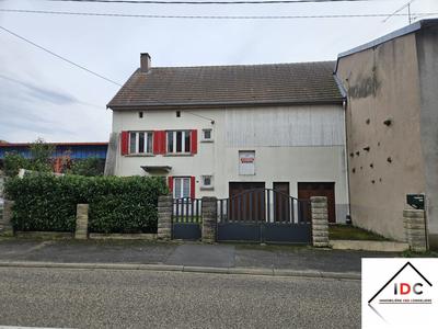 Maison - 92 m² - 5 pièces