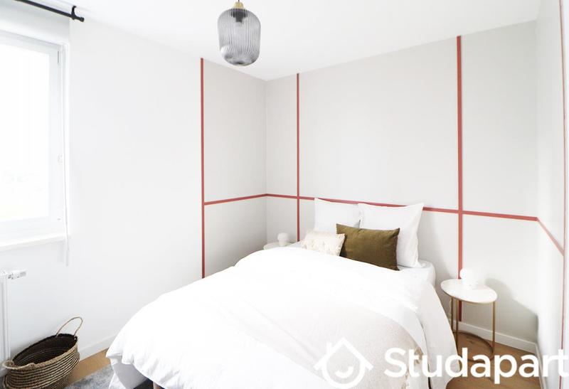 Chambre - 11 m² - 1 pièce