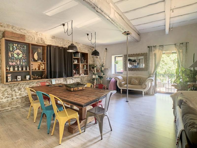 Maison - 467 m² - 10 pièces