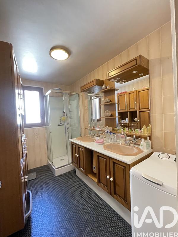 Maison - 121 m² - 5 pièces