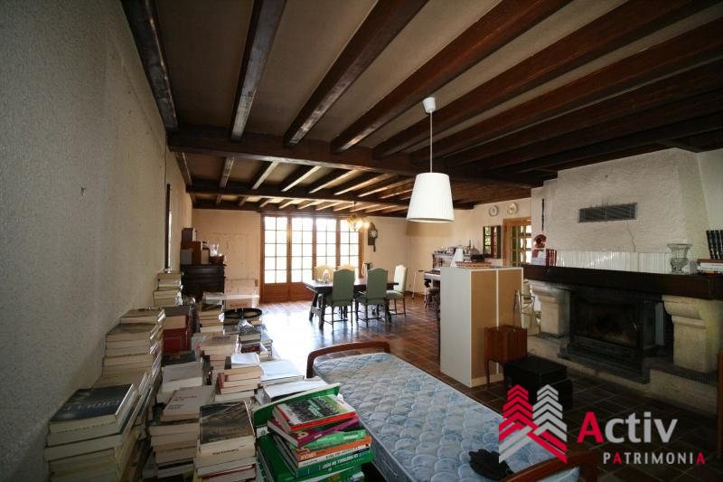 Maison - 209 m² - 9 pièces