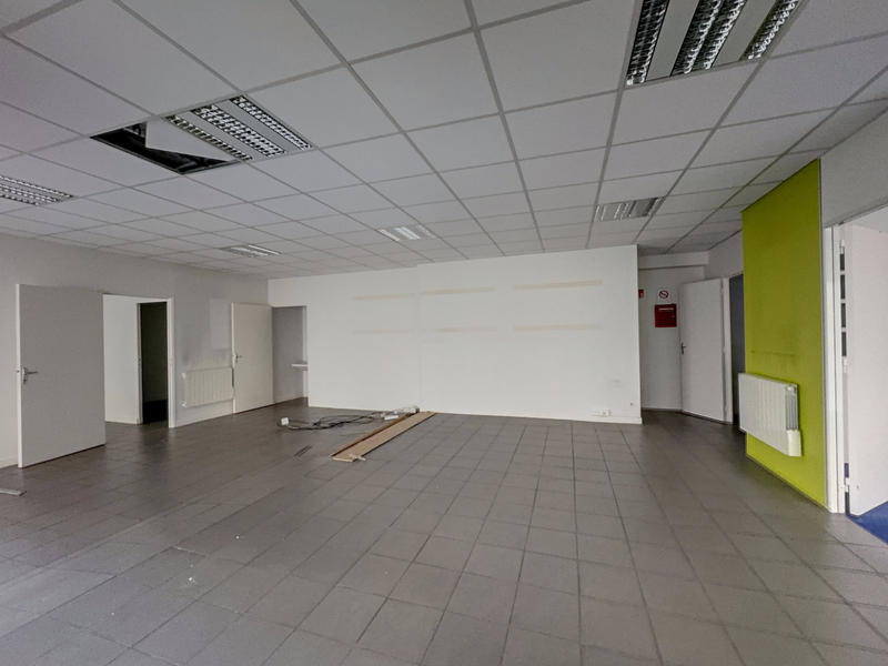 Local commercial - 105 m²