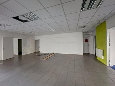 Local commercial - 105 m²