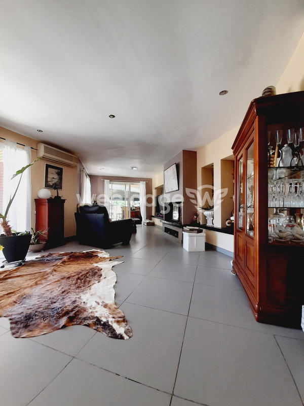 Maison - 140 m² - 4 pièces