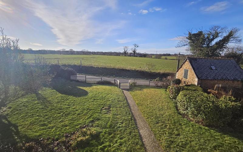 Maison - 138 m² - 5 pièces