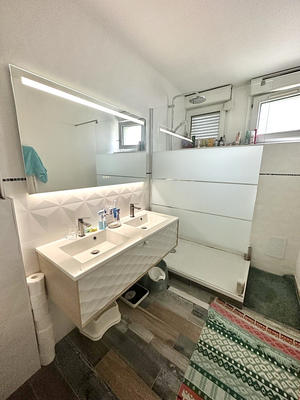 Appartement - 125 m² - 5 pièces