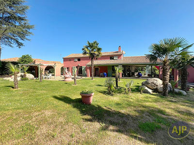 Maison - 190 m² - 5 pièces