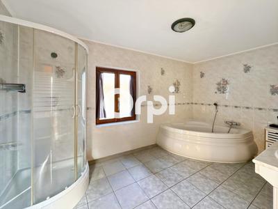 Maison - 182 m² - 6 pièces