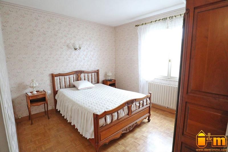 Maison traditionnelle - 140 m² - 6 pièces