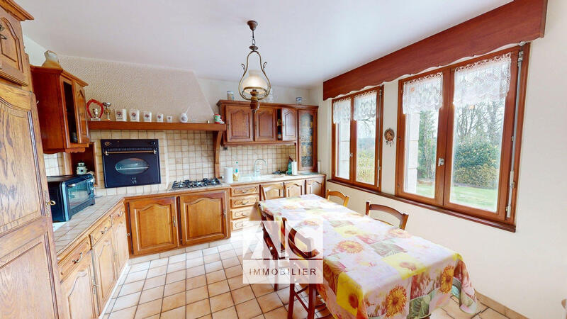 Maison - 122 m² - 6 pièces