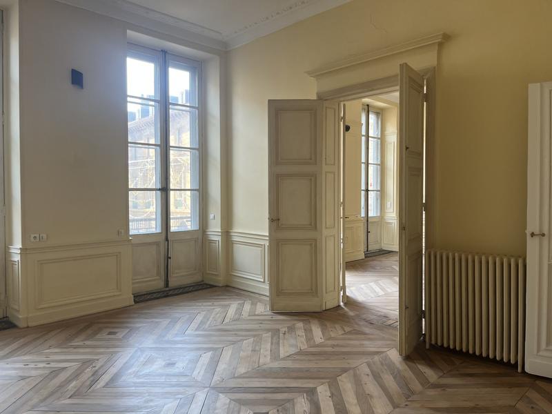 Appartement - 174 m² - 5 pièces