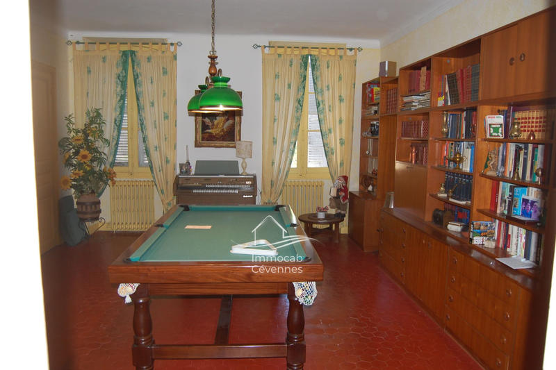 Appartement - 222 m² - 6 pièces