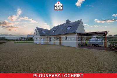 Maison - 180 m² - 7 pièces