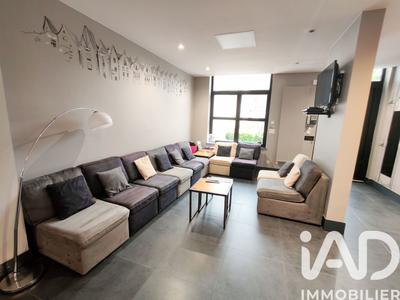 Maison - 175 m² - 12 pièces