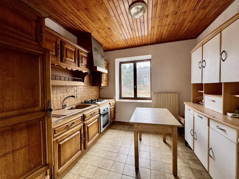 Maison - 260 m² - 10 pièces