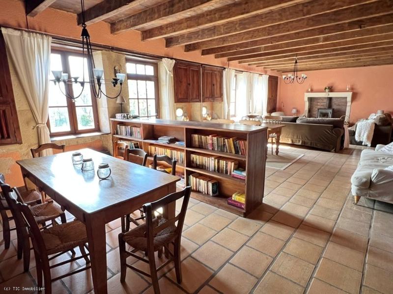 Ferme - 280 m² - 8 pièces