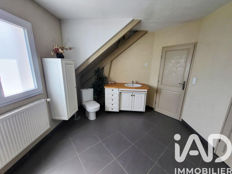 Maison de village - 202 m² - 8 pièces