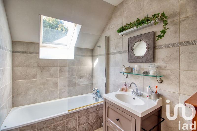 Maison - 113 m² - 7 pièces