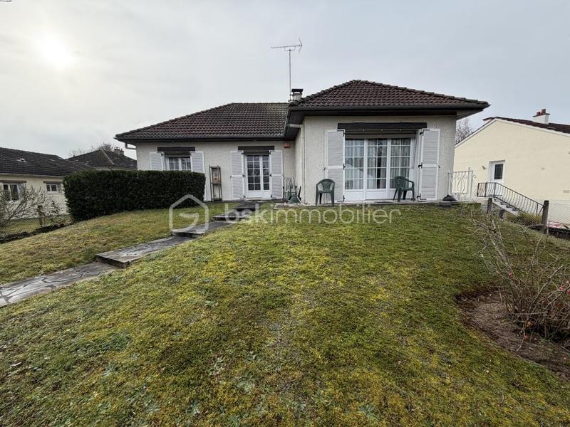 Maison - 94 m² - 4 pièces