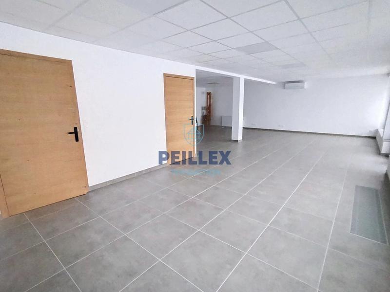 Local commercial - 83 m²