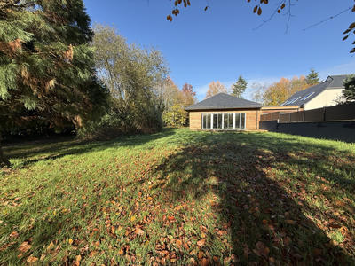 Maison - 230 m² - 2 pièces