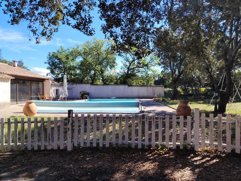 Maison - 222 m² - 7 pièces