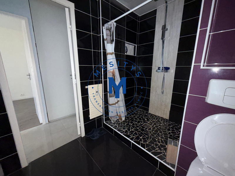 Appartement - 80 m² - 4 pièces