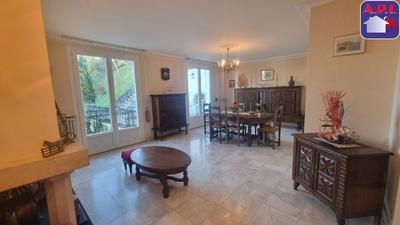 Maison - 174 m² - 7 pièces