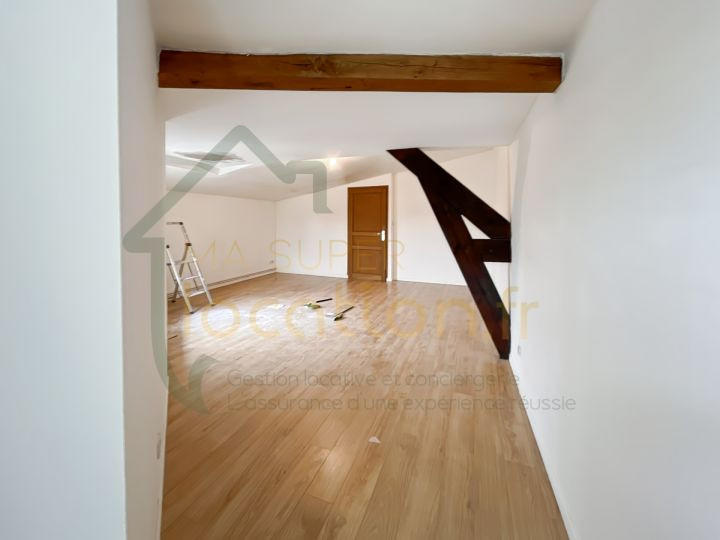 Appartement - 138 m² - 6 pièces