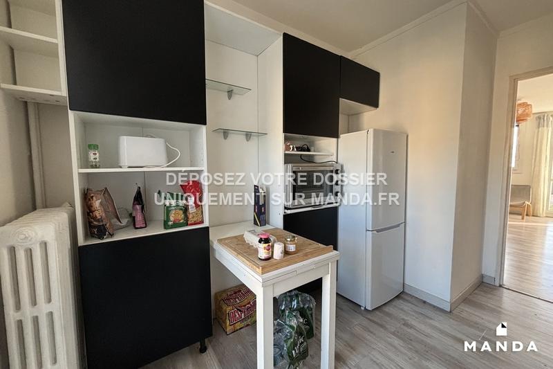 Chambre - 10 m² - 4 pièces