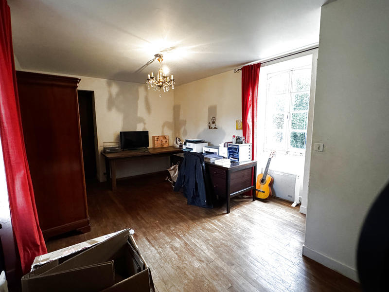 Maison - 198 m² - 8 pièces