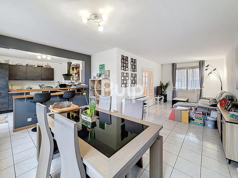 Maison - 95 m² - 4 pièces