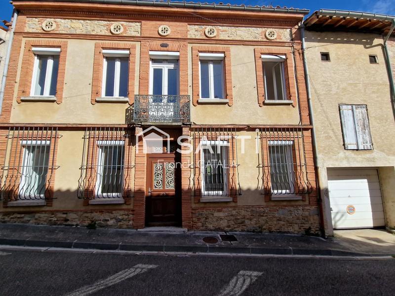 Maison - 225 m² - 9 pièces